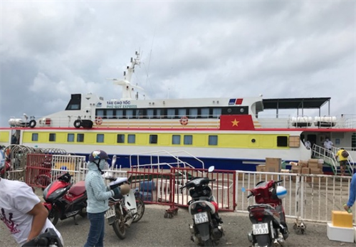 Tàu tuyến Phan Thiết - Phú Quý được hoạt động từ ngày 18/12